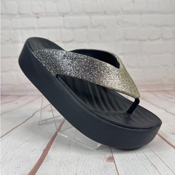 Crocs Getaway Glitter Platform Flip Flops Sandals Women’s Size 6 (210654-001) - Picture 1 of 9